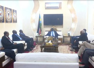 الأمين العام لمجلس السيادة يقدم واجب العزاء في وفاة شقيق توت قلواك الأمين العام لمجلس السيادةيقدم واجب العزاء في وفاةشقيق توت قلواك