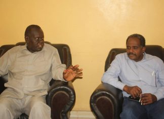 مدير الشباب والرياضة بالخرطوم يلتقي مفوض الكشافة مدير الشباب والرياضة بالخرطوم يلتقي مفوض الكشافة