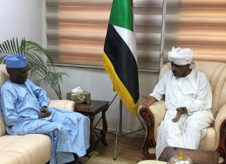 وزير الخارجية يلتقي السفير التشادي وينقل له احتجاج السودان وزير الخارجية يلتقي السفير التشادي وينقل له احتجاج السودان