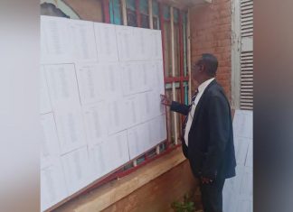 وزير التخطيط العمراني بالجزيرة يتفقد مراكز سحب قرعة الخطة السكنية