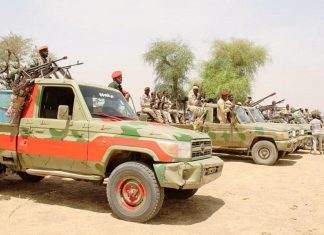 كرشوم يخاطب متحرك حماية الحدود بالدعم السريع بكندبي كرشوم يخاطب متحرك حماية الحدود بالدعم السريع بكندبي