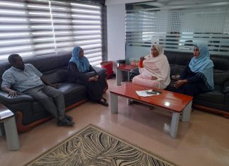 مدير سونا تشيد بدور الشركة السودانية للمناطق والأسواق الحرة مدير سونا تشيد بدور الشركة السودانية للمناطق والأسواق الحرة