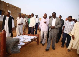 والي الخرطوم يوجه بإيواءسكان وادي السدير المتأثرين بالسيول وحصر الخسائر والي الخرطوم يوجه بإيواءسكان وادي السدير المتأثرين بالسيول وحصر الخسائر