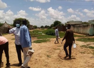 حملة رش شبابية بشرق دارفور لمكافحة الأمراض بالولاية حملة رش شبابية بشرق دارفور لمكافحة الأمراض بالولاية