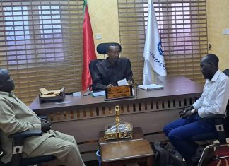 كرشوم يؤكد دعمه لقطاع الثروة الحيوانية والاستثمار بغرب دارفور كرشوم يؤكد دعمه لقطاع الثروة الحيوانية والاستثمار بغرب دارفور