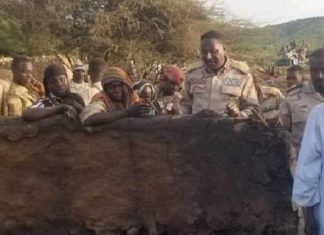 قائد ثاني الدعم السريع يتفقد مناطق الأحداث الأمنية بمنطقة ملاقات قائد ثاني الدعم السريع يتفقد مناطق الأحداث الأمنية بمنطقة ملاقات