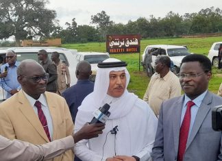 وفد المستثمرين السعودي الزائر يبحث فرص الاستثمار بولاية وسط دارفور وفد المستثمرين السعودي الزائر يبحث فرص الاستثمار بولاية وسط دارفور
