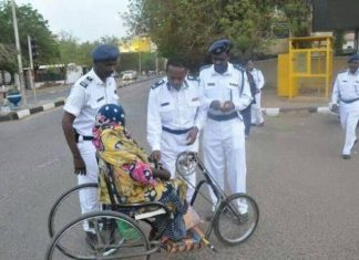 توجيهات بتكثيف التواجد المروري في الطرقات اثناء هطول الأمطار توجيهات بتكثيف التواجد المروري في الطرقات اثناء هطول الأمطار