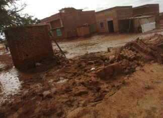 المناقل:موقف إمداد المساعدات للمتأثرين بالسيول تمضي بصورة طيبة. المناقل:موقف إمداد المساعدات للمتأثرين بالسيول تمضي بصورة طيبة.