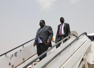 مستشار رئيس جمهورية جنوب السودان للشؤون الأمنية يصل البلاد مستشار رئيس جمهورية جنوب السودان للشؤون الأمنية يصل البلاد