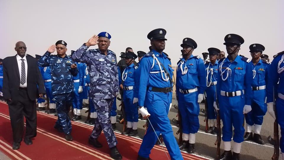 وزير الداخلية المكلف يزور الولاية الشمالية ويقف على المرافق الشرطية وزير الداخلية المكلف يزور الولاية الشمالية ويقف على المرافق الشرطية