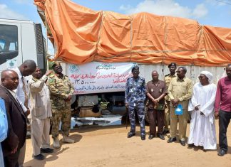 الزكاة بالقضارف تسير قافلة للفاو بأكثر من13 مليون جنيه الزكاة بالقضارف تسير قافلة للفاو بأكثر من13 مليون جنيه