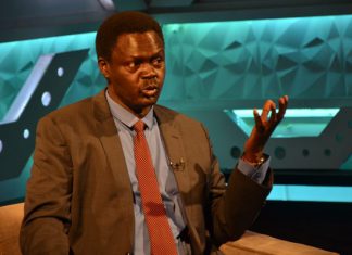 لجنة إزالة التمكين تكشف علاقة مناوي بجهات مرتبطة بكارثة السيول لجنة إزالة التمكين (المجمدة) تكشف علاقة مناوي بآليات تعمل في نظافة قنوات الري بمشروع الجزيرة تمت مصادرها وعلاقتها بكارثة السيول