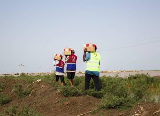 قطر الخيرية تقدم المساعدات للمتضررين من السيول قطر الخيرية تقدم المساعدات للمتضررين من السيول