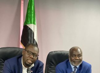 وزير المالية يؤكد أهمية دور الموارد المعدنية في دعم الاقتصاد وزير المالية يؤكد أهمية دور الموارد المعدنية في دعم الاقتصاد