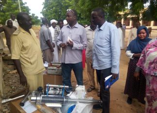 حكومة شرق دارفور تقف علي احوال المتضررين من الامطار حكومة شرق دارفور تقف علي احوال المتضررين من الامطار