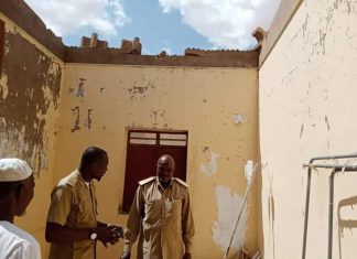 محلية غرب بارا تتفقد المتضررين بالسيول والأمطار محلية غرب بارا تتفقد المتضررين بالسيول والأمطار