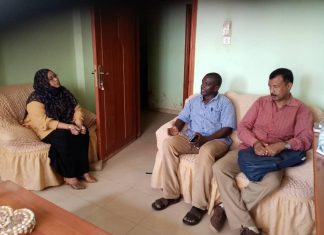 أمين مجلس الطفولة بالخرطوم يلتقي منظمه شباب الجديان أمين مجلس الطفولة بالخرطوم يلتقي منظمه شباب الجديان