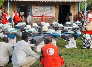 جمعيات الصليب والهلال الأحمر والمعونة الامريكية يدعمون المتضررين بسنار الاتحاد الدولي لجمعيات الصليب والهلال الأحمر والمعونةالامريكية يدعم المتضررين بسنار