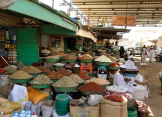 قرار من سلطات الخرطوم بشأن سوق أم درمان والمخالفين قرار من سلطات الخرطوم بشأن سوق أم درمان وتوجيهات للشرطة والمحاكم للمخالفين