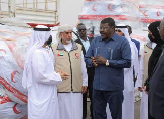 وصول أولى طائرات الجسر الجوي الإماراتي إلى الخرطوم وصول أولى طائرات الجسر الجوي الإماراتي إلى الخرطوم