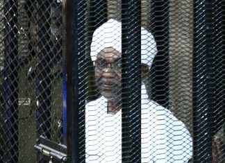 السودان: دفاع البشير يرفض مثوله أمام المحكمة الجنائية الدولية السودان: دفاع البشير يرفض مثوله أمام المحكمة الجنائية الدولية