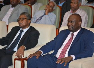 وزير الطاقة: هنالك فرص واعدة لمشاريع زيادة الانتاج النفطي بالبلاد وزير الطاقة: هنالك فرص واعدة لمشاريع زيادة الانتاج النفطي بالبلاد