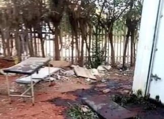 لجنة أطباء السودان تدفع بشروط بشأن دفن جثث مجهولي الهوية لجنة أطباء السودان تدفع بشروط وإجراءات مطلوبة بشأن دفن جثث مجهولي الهوية بالمشارح وتعتبرها محاولة لدفن الأدلة الدامغة لإدانة القتل الممنهج بسلاح السلطة الانقلابية