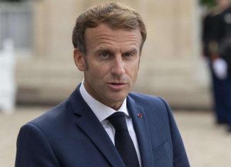 مالي تطالب ماكرون بالتخلي عن موقفه الاستعماري مالي تطالب ماكرون بالتخلي عن موقفه الاستعماري