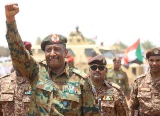 ما دلالات إعفاء وترقيات البرهان لضباط الجيش؟ ما دلالات إعفاء وترقيات البرهان لضباط الجيش؟