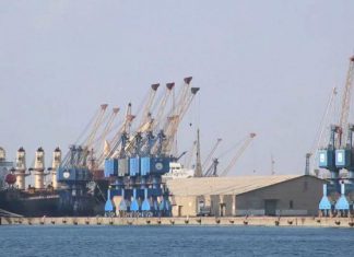 توقف إجراءات تخليص الدقيق بميناء بورتسودان توقف إجراءات تخليص الدقيق بميناء بورتسودان