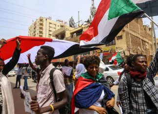 قيادي في الحرية والتغيير لـ«القدس العربي»: مبادرة «نداء أهل السودان» تكرّس عودة نظام البشير قيادي في الحرية والتغيير لـ«القدس العربي»: مبادرة «نداء أهل السودان» تكرّس عودة نظام البشير