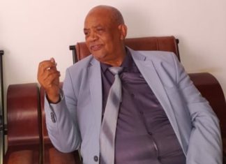 كمال عمر لـ”أفريقيا برس”: فتنة السلطة يمكن أن تقود إلى فتنة من داخل المنظومة العسكرية