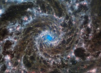 صورة من تلسكوب جيمس ويب تُظهر الشكل الحلزوني لمجرّة فانتوم صورة من تلسكوب جيمس ويب تُظهر الشكل الحلزوني لمجرّة فانتوم