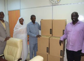 جامعة البيان تهدي وزارة التربية والتعليم الخرطوم أجهزة حواسيب جامعة البيان تهدي وزارة التربية والتعليم الخرطوم أجهزة حواسيب