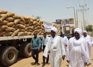 الزكاة تضخ 151 مليون جنيه لمتضرري السيول بعدة ولايات الزكاة تضخ 151 مليون جنيه لمتضرري السيول بعدة ولايات