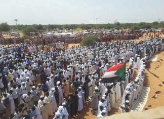 حاكم إقليم دارفور يشكل لجنة لمعالجة الأوضاع بمعسكر زمزم للنازحين حاكم إقليم دارفور يشكل لجنة لمعالجة الأوضاع بمعسكر زمزم للنازحين