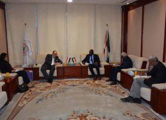 وزير الطاقة يبحث مع السفير المصري تطوير العلاقات بين البلدين وزير الطاقة يبحث مع السفير المصري تطوير العلاقات بين البلدين