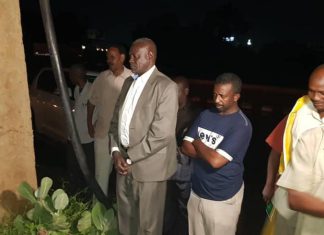 والي الخرطوم يقف على تصريف مياه الأمطار وسط الخرطوم والي الخرطوم يقف على تصريف مياه الأمطار وسط الخرطوم