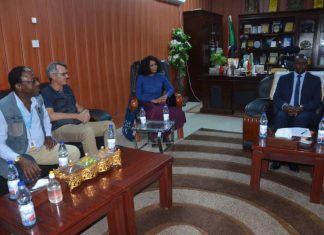 نمر يبحث الخطط المستقبلية لعمل برنامج الغذاء العالمي بالولاية نمر يبحث الخطط المستقبلية لعمل برنامج الغذاء العالمي بالولاية