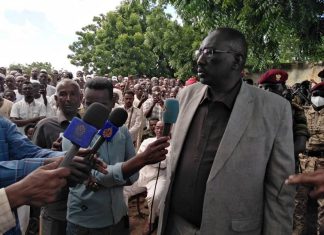 بادي يزور ام درفا ويدعو لنبذ الإقتتال والإستجابة لصوت السلام بادي يزور ام درفا ويدعو لنبذ الإقتتال والإستجابة لصوت السلام