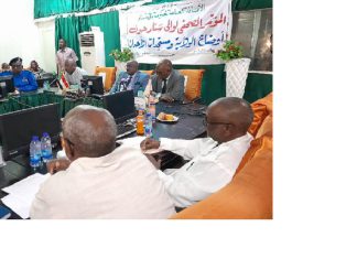 والي سنار يؤكد زراعة أكثر من 4 ملايين فدان بالولاية والي سنار يؤكد زراعة أكثر من 4 ملايين فدان بالولاية