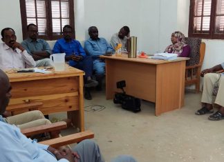 مدير هيئة تلفزيون وإذاعة الشمالية يبحث بمروى تطوير وترقيةالخدمة الإعلامية مدير هيئة تلفزيون وإذاعة الشمالية يبحث بمروى تطوير وترقيةالخدمة الإعلامية