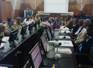 توزيع 34 قافلة دعم للمناطق المتأثرة بالسيول والأمطار بالجزيرة توزيع 34 قافلة دعم للمناطق المتأثرة بالسيول والأمطار بالجزيرة