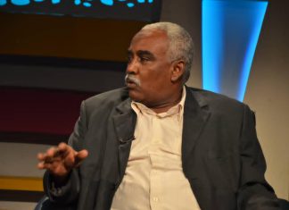 مسؤول بوزارة التربية يتحدث عن إدخال السياسة في المناهج وتبارك الرسوم في المدارس الخاصة مسؤول بوزارة التربية يتحدث عن إدخال السياسة في المناهج وتبارك الرسوم في المدارس الخاصة