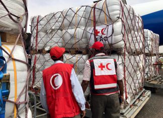 الهلال الأحمر السوداني يستقبل طائرات مساعدات انسانية الهلال الأحمر السوداني يستقبل طائرات مساعدات انسانية