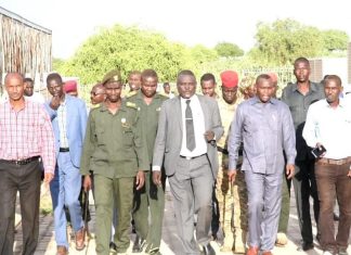 نمر يتفقد القرية النموذجية بوحدة الصياح الادارية نمر يتفقد القرية النموذجية بوحدة الصياح الادارية