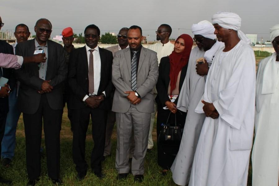 والى وسط دارفور يشيد بجهود نائب رئيس مجلس السيادةبدعم التنمية والى وسط دارفور يشيد بجهود نائب رئيس مجلس السيادةبدعم التنمية