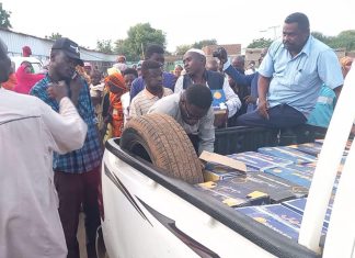 مدير عام هيئه المواصفات تدعم نازحي النيل الأزرق بأم شوكة مدير عام هيئه المواصفات تدعم نازحي النيل الأزرق بأم شوكة