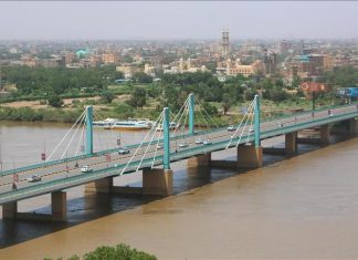 السودان..نهر يشكّل خطورة كبيرة على طريق السودان..نهر يشكّل خطورة كبيرة على طريق